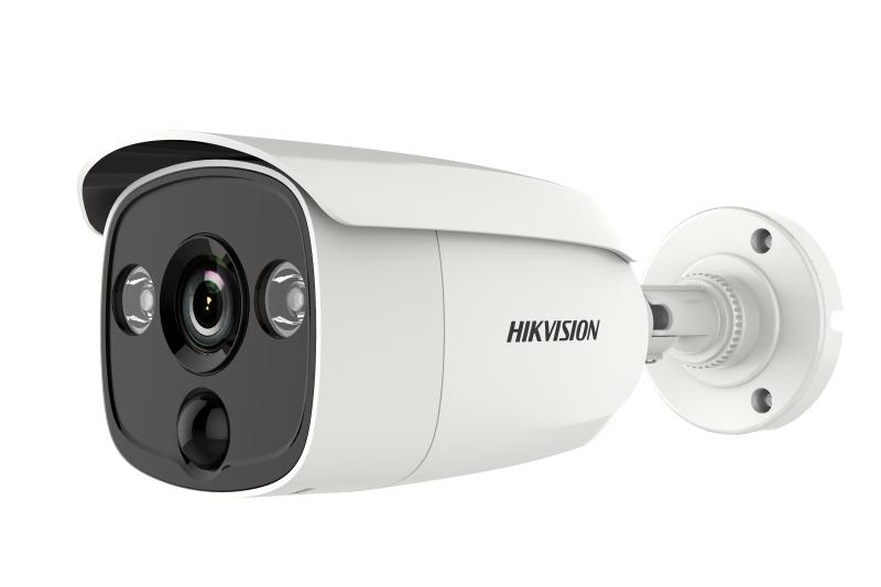 CAMARA BULLET HIKVISION 5MP 2.8MM TURBO HD DETECTOR PIR ESTROBOSCOPICO SALIDA RELE EXIR .0 20MTS IR LUZ BLANCA